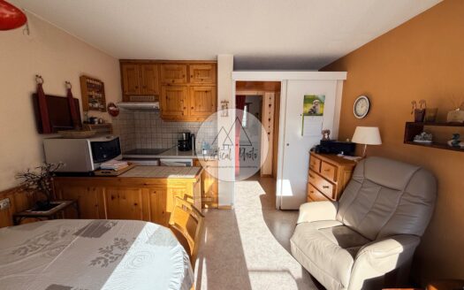 Bourg-St-Maurice : T2 + 2 espaces (coin montagne / buanderie) – Emplacement N°1 au pied du Funiculaire